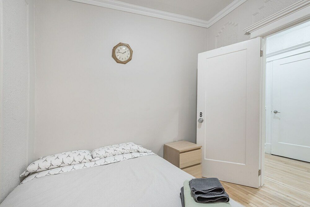 Фото Cozy Private Br in the heart of Plateau