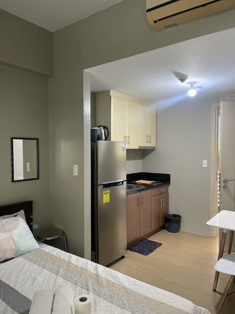 Фото Henry & Adiche Emperador Building