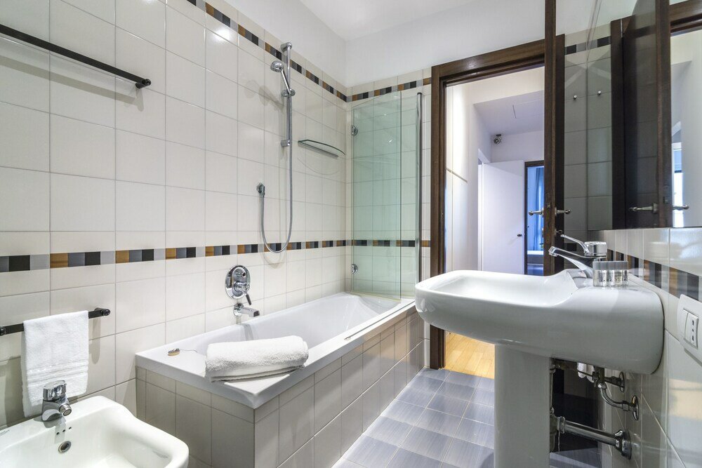 Фото Santa Valeria - 4 Bedrooms Apartment