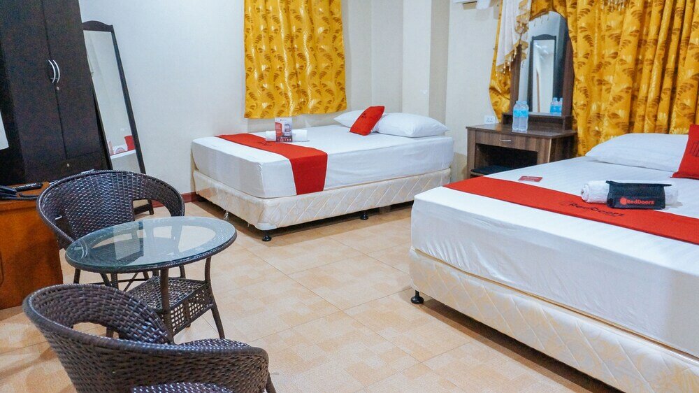 Фото RedDoorz near Talisay District Hospital