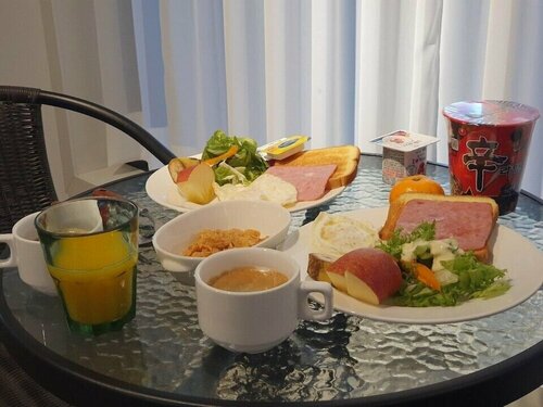 Гостиница Vallas Hotel & Guest house в Пхохане