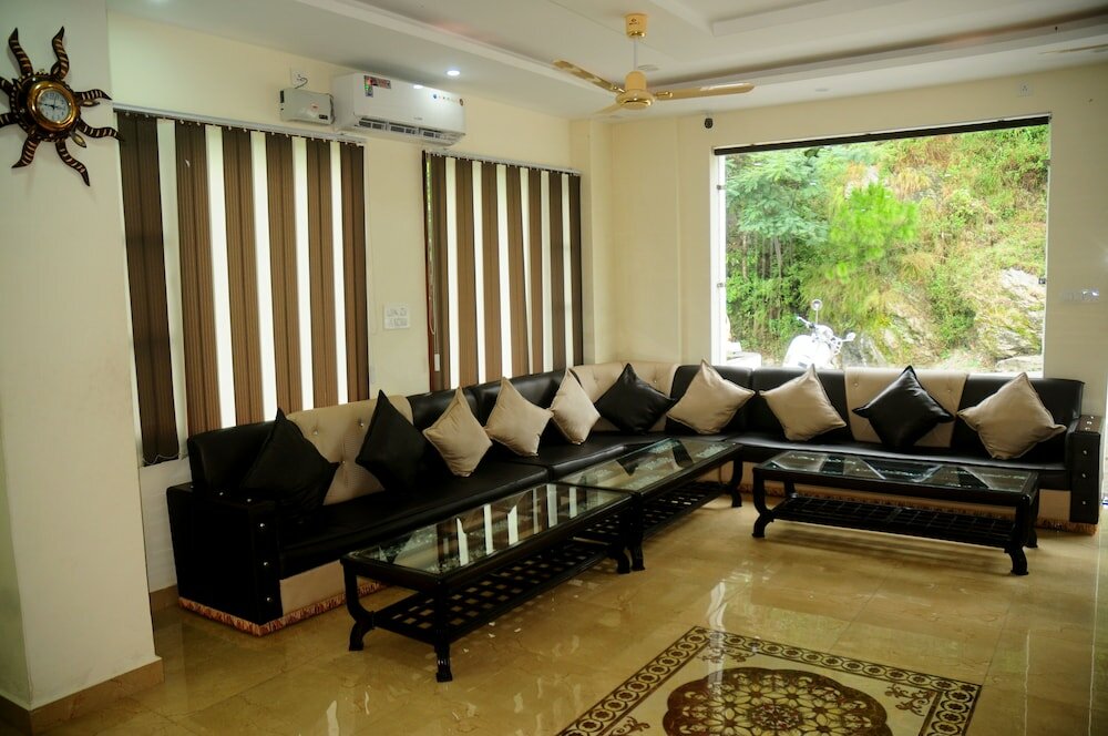 Фото Hotel Anjukul