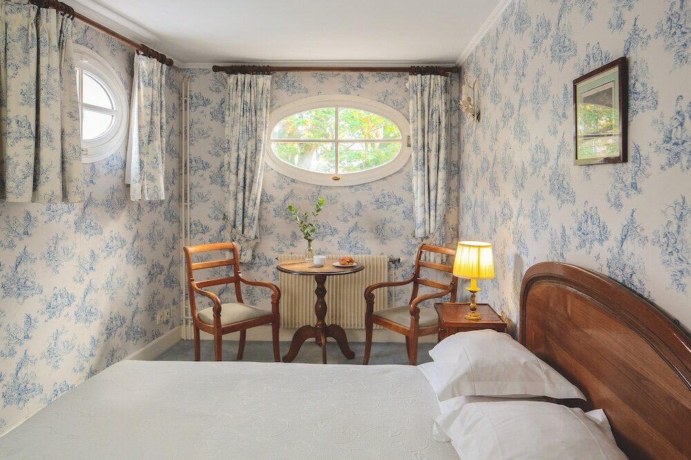 Фото Hôtel des Grandes Ecoles