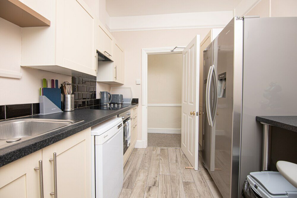 Фото Salt Lane Apartments