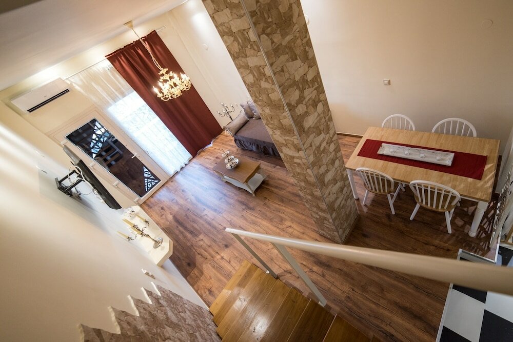 Фото Oinoelia Luxury Suites & Residence