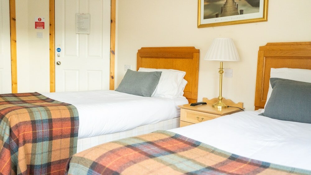 Фото West End Hotel