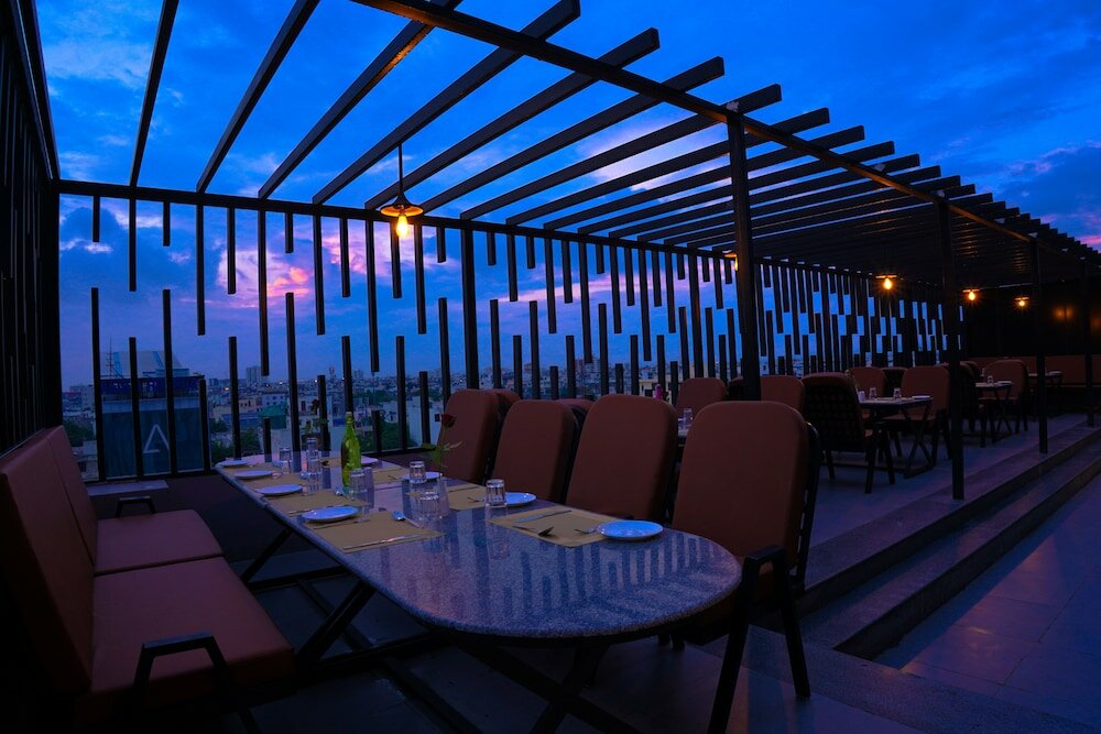 Фото Sanskar Prime Hotel
