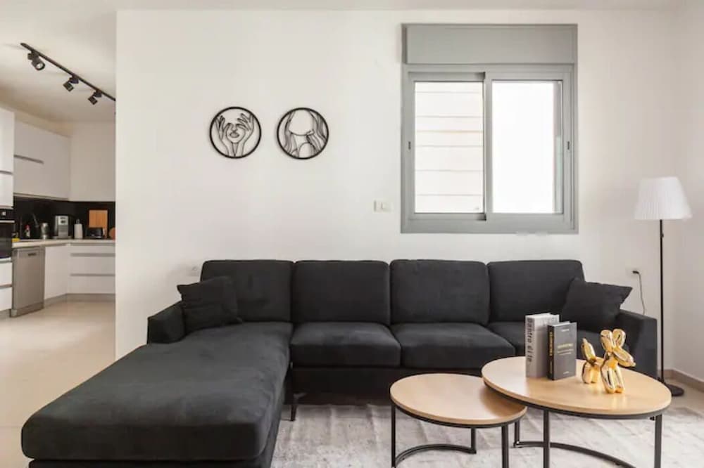 Фото SeaPark Luxury Apartments	