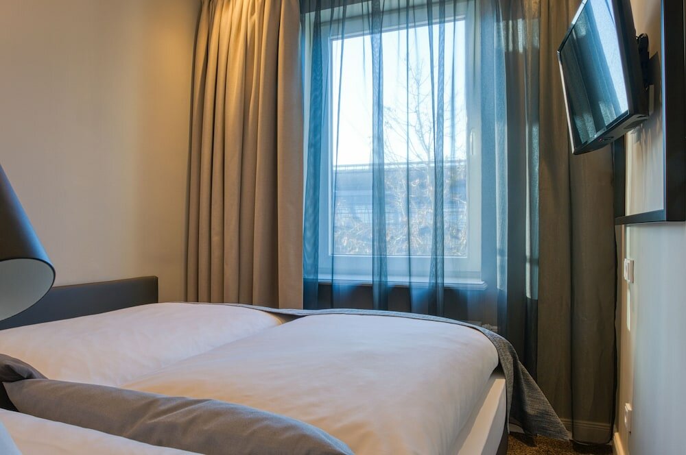 Фото Boutique 053 Hamburg Main Station