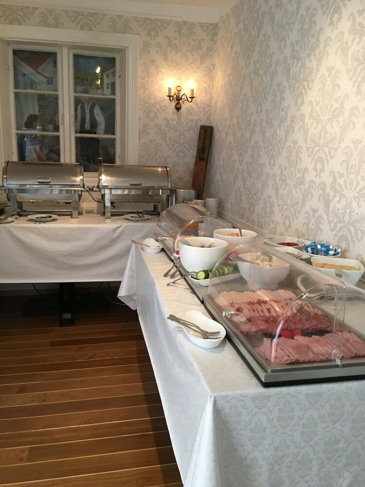 Фото Risør Hotel