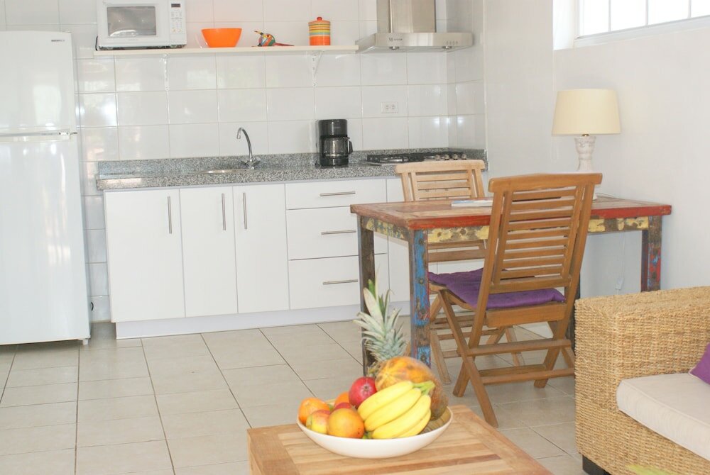 Фото Pauline's Apartments Aruba