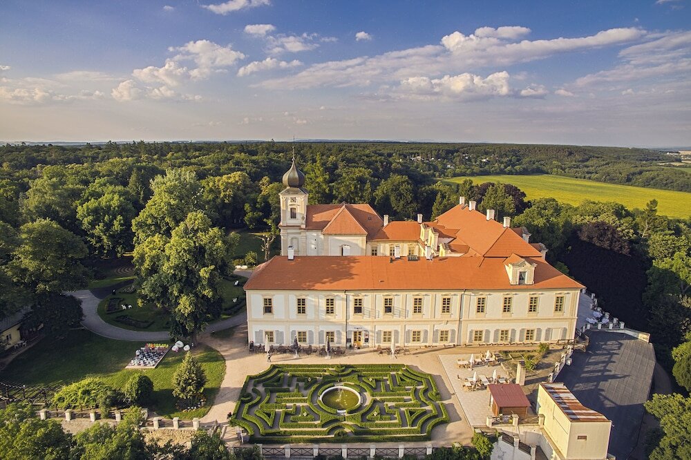 Фото Maximilian Lifestyle Resort