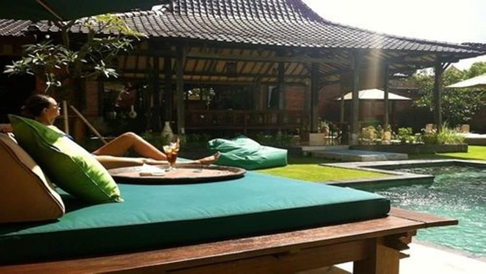 Фото Ngeluwungan Boutique Villa