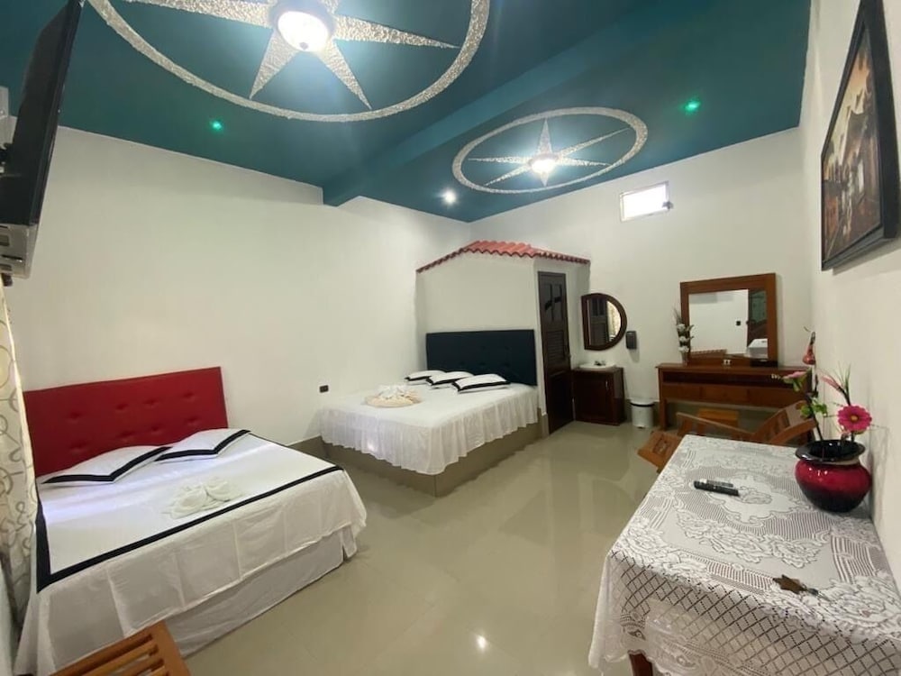 Фото Hotel y Restaurante Las Adas y Estrellas