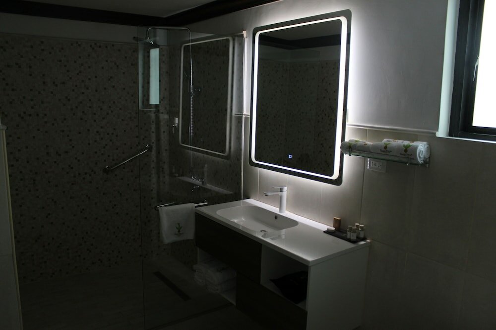 Фото Sago Palm Hotel