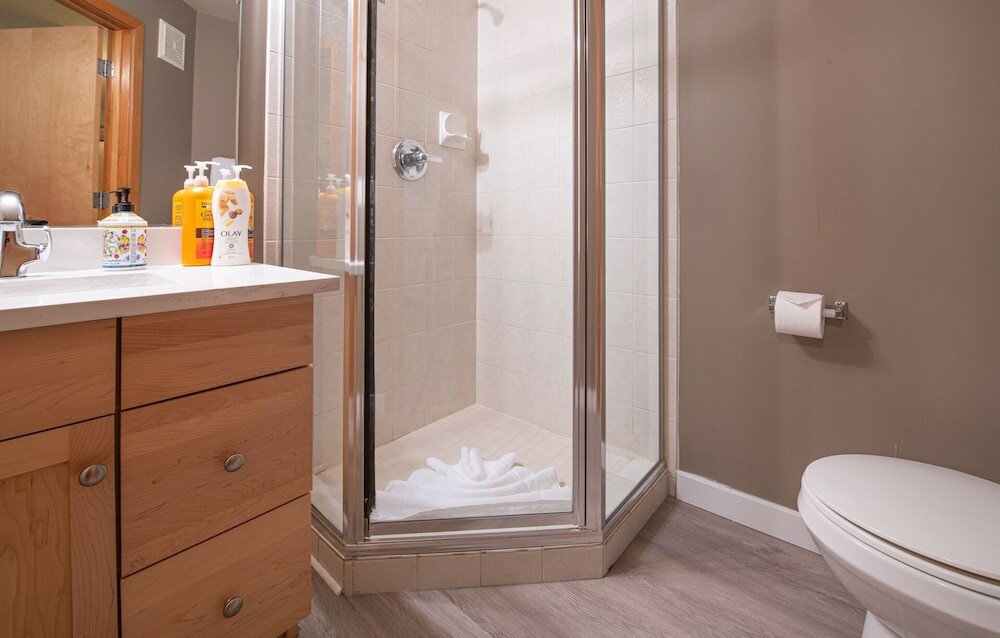 Фото Mountain View 2 Bedroom Condo-Top Floor