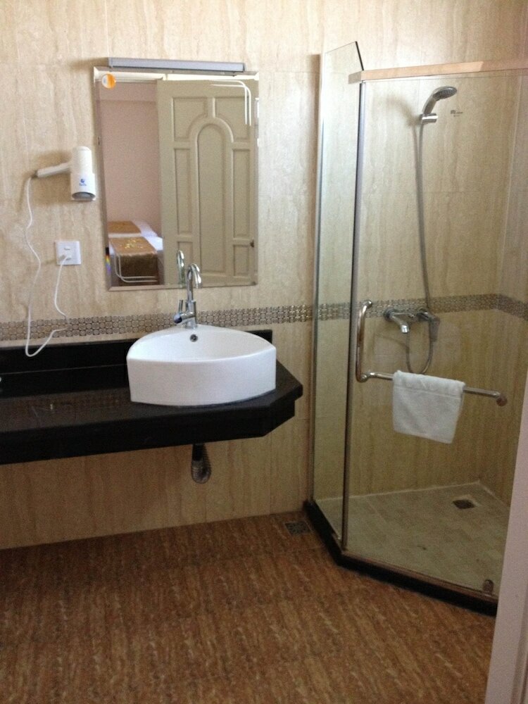 Фото Classic Hoang Long Hotel