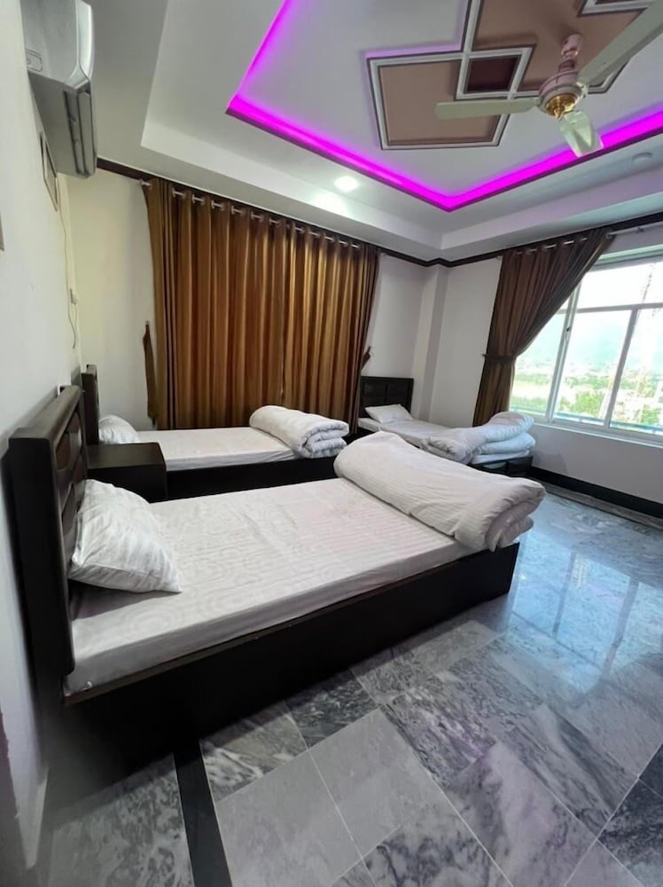 Фото Apple Hotel and Restaurant