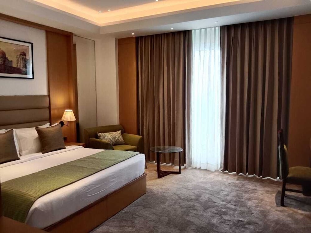 Фото Sarovar Portico Sonipat