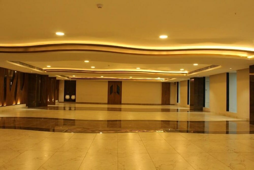 Фото The Kings Square