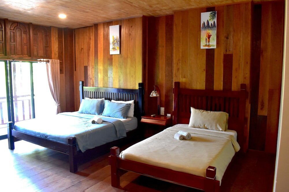 Фото Three Little Birds