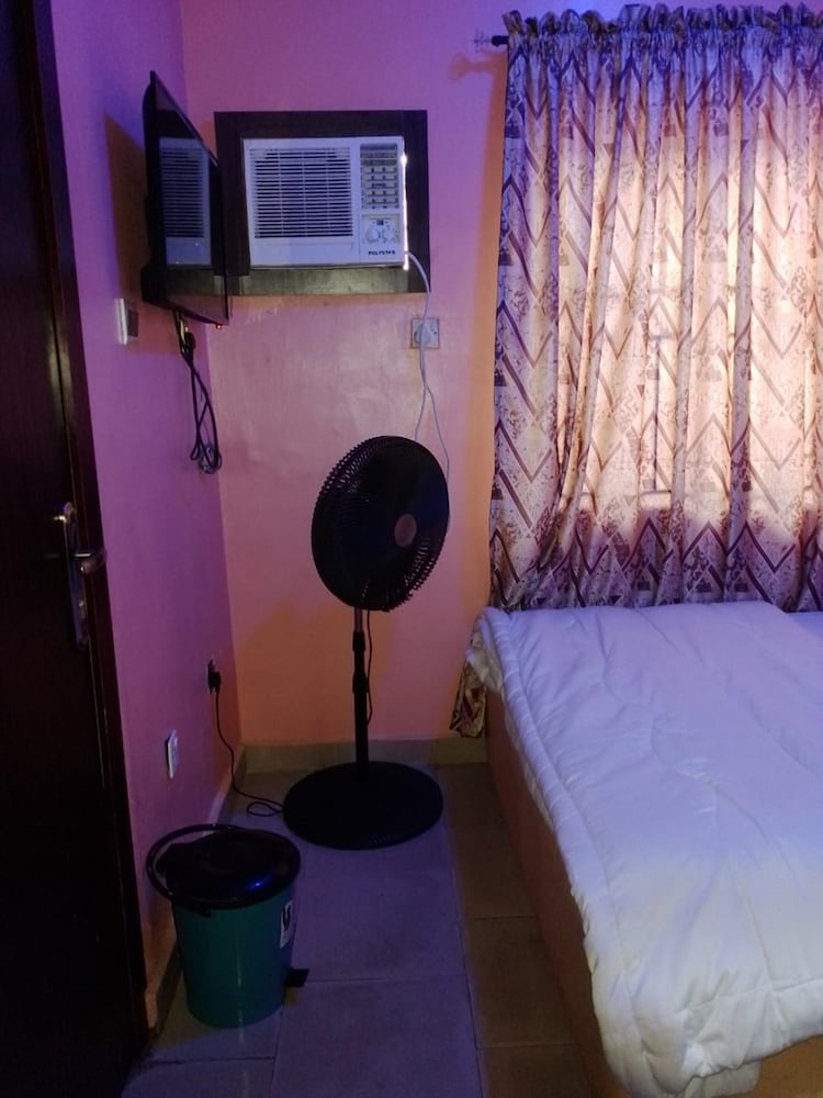 Фото Americana Hotel