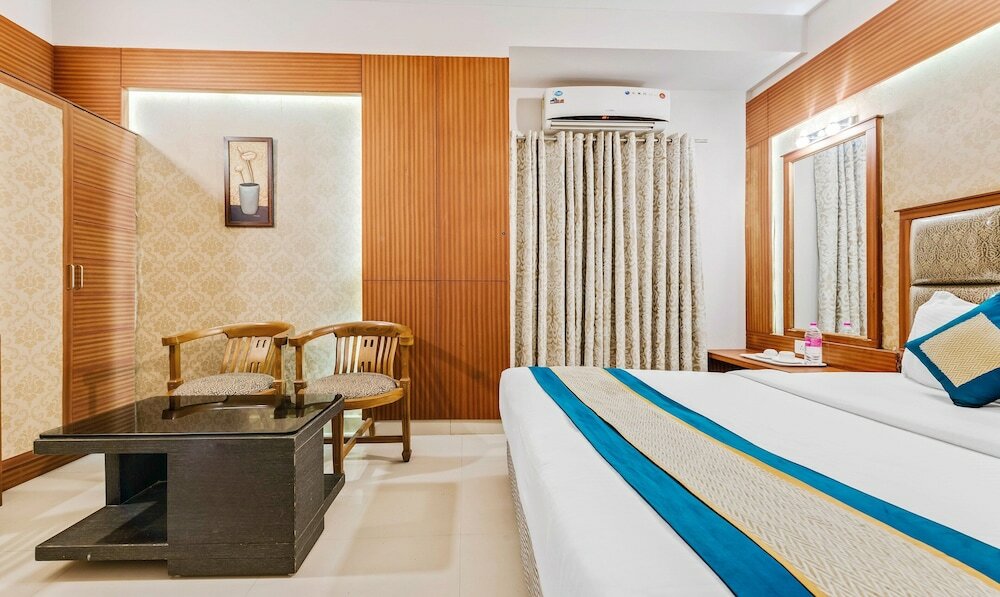 Фото Pine Tree Boutique Hotel - Greams Road