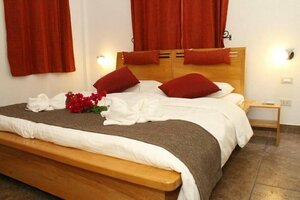 Alona's Coral Garden Resort (Central Visayas, Bohol, Panglao), hotel