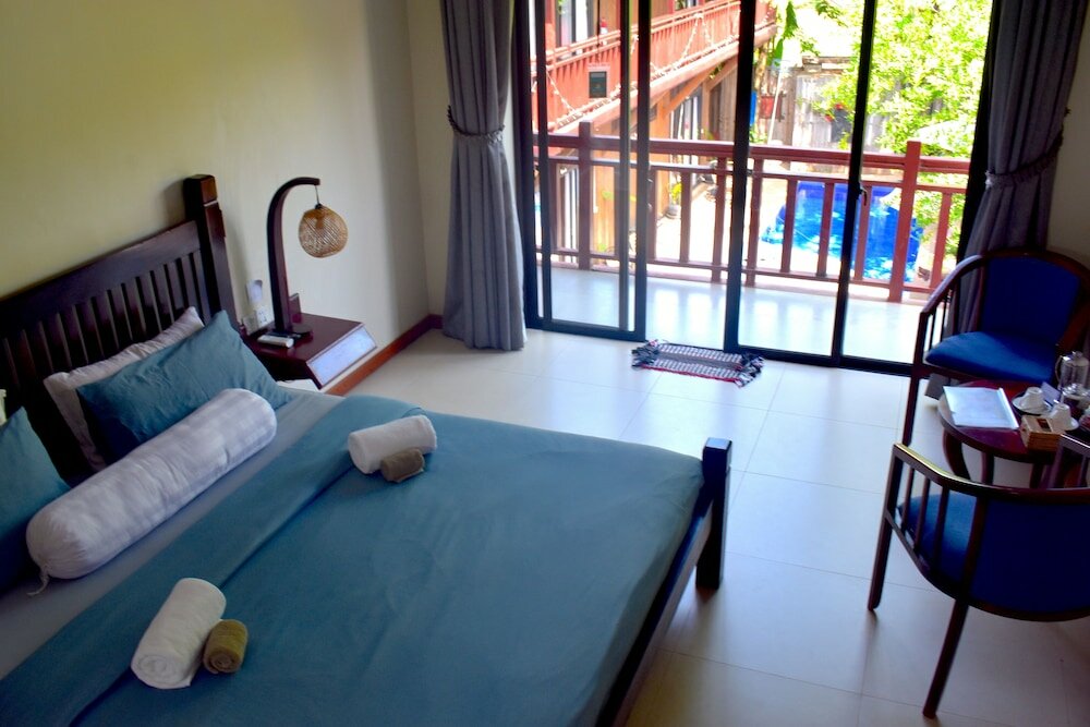 Фото отеля 2