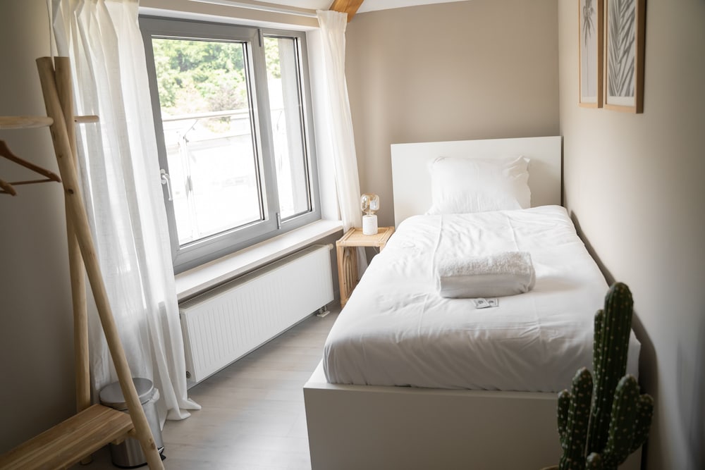 Фото Exquisite 3br Penthouse w Balc TV & Prkg