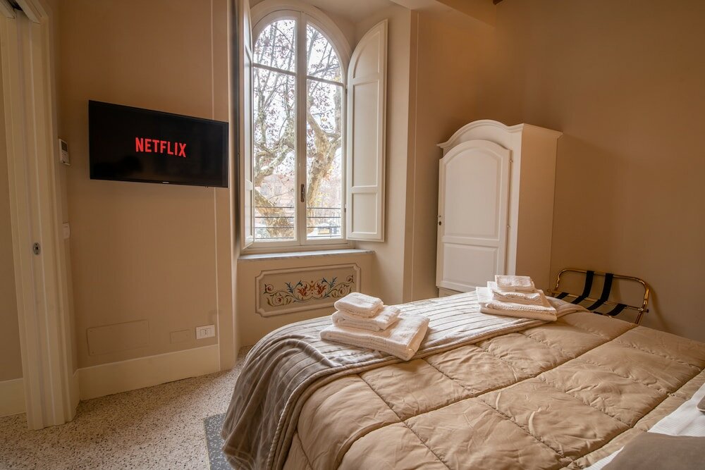 Фото Noble Floor - Luxury Apartments