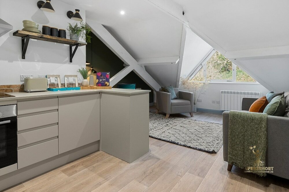 Фото Luxe Courtyard Apt - Exeter City Centre