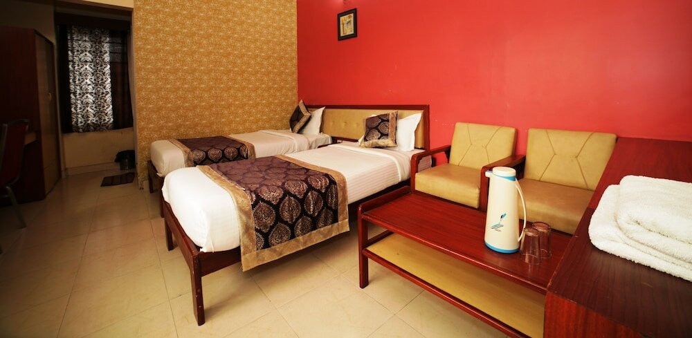 Фото Hotel Satkar