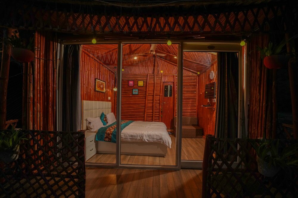 Фото Kainaat A Riverside Homestay