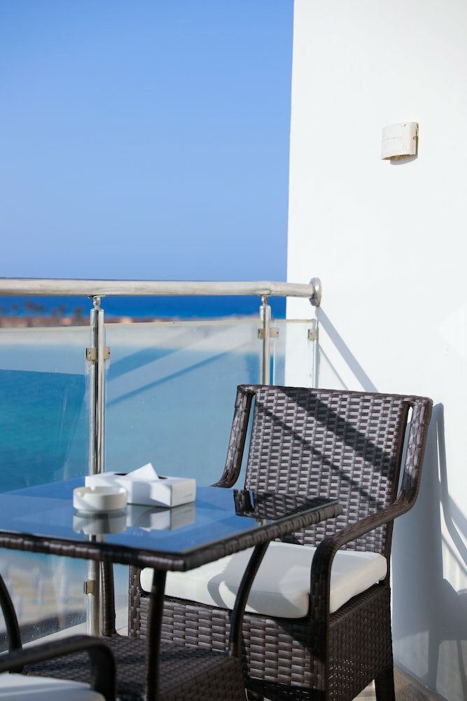 Фото 164037835500