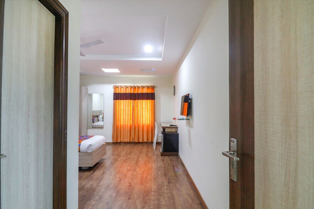 Фото Fabhotel Pride Inn Financia