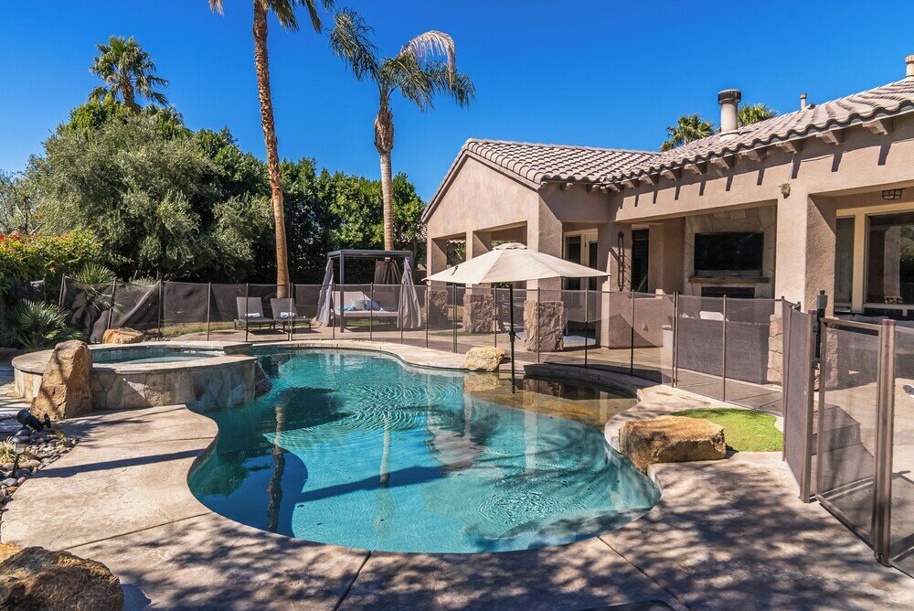 Фото Casa Serenity Luxury Living w Pool & Jacuzzi