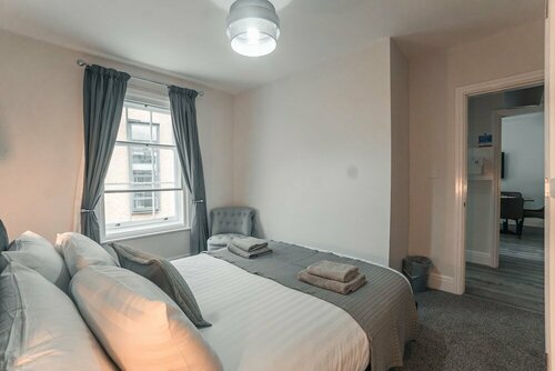 Гостиница Clarence Street Townhouse в Ливерпуле