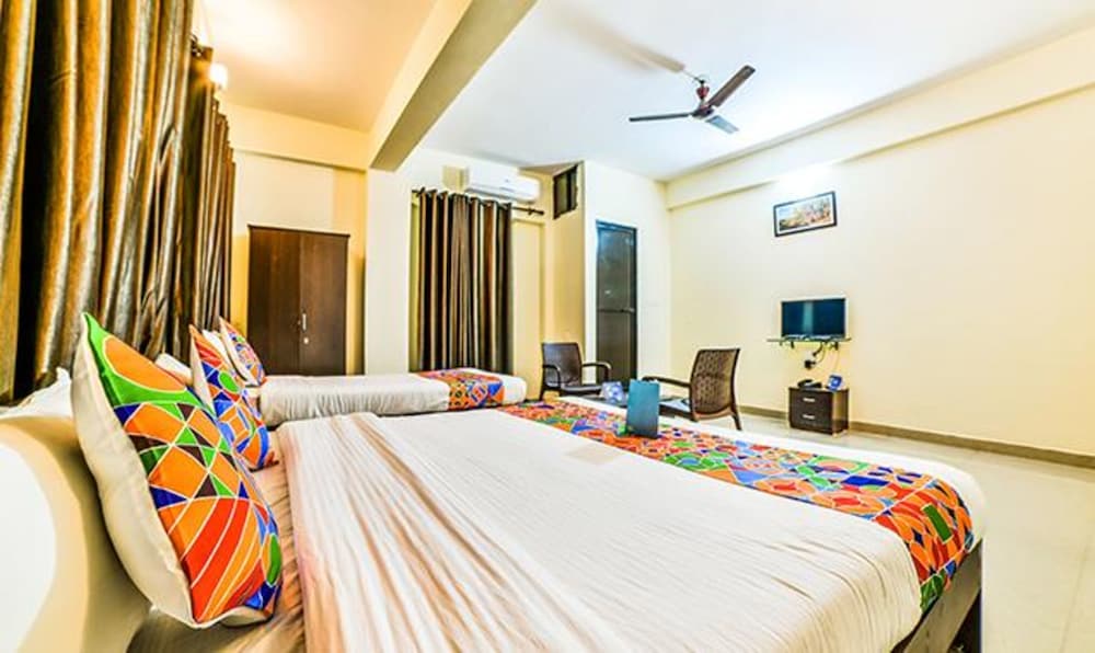 Фото FabExpress Spring Height Porvorim