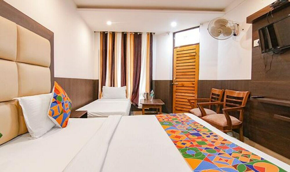 Фото Fabhotel Rosewood Inn I