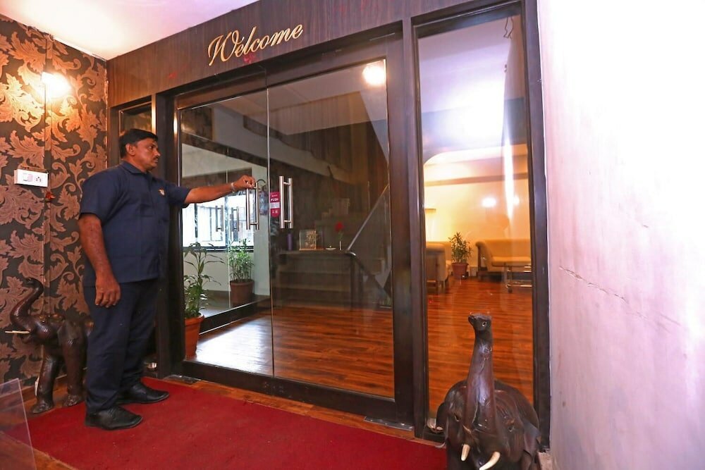 Фото Hotel Shantidoot