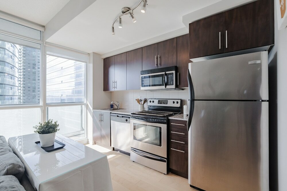 Фото Sterling Suites - Financial District