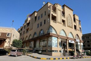Гостиница Hak Mall Suites