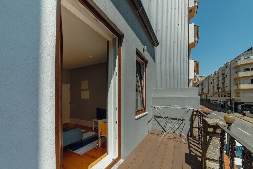 Фото Downtown Santos With Terrace by Homing