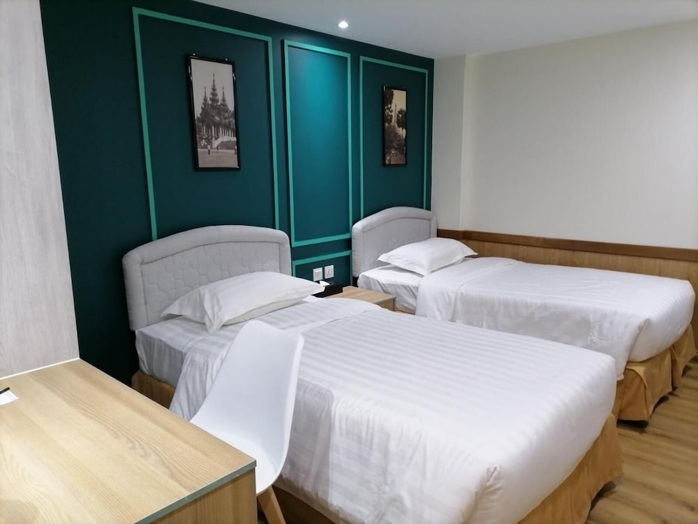 Фото Sanctuary Hotel Yangon