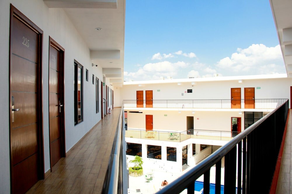 Фото Acacia Hotel