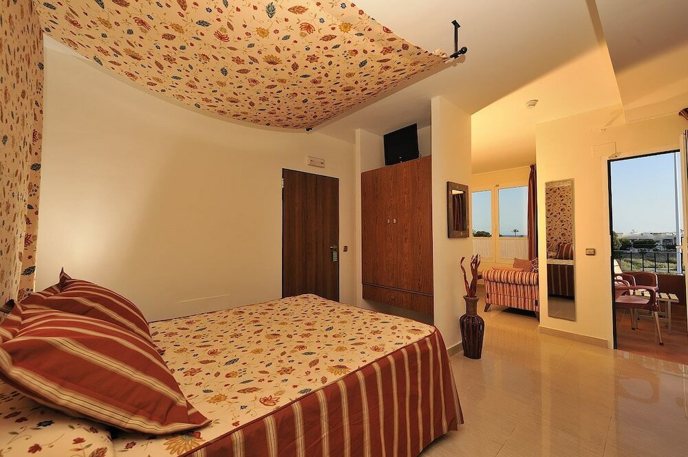 Фото Atrium Hotel