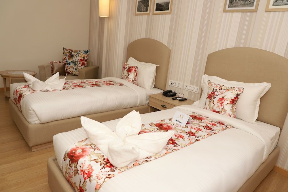 Фото Hotel Mayvilas