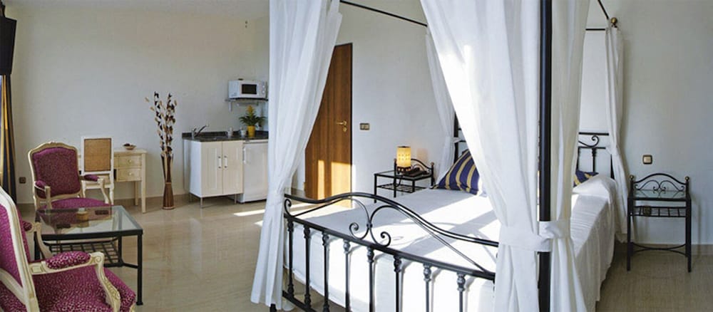 Фото Atrium Hotel