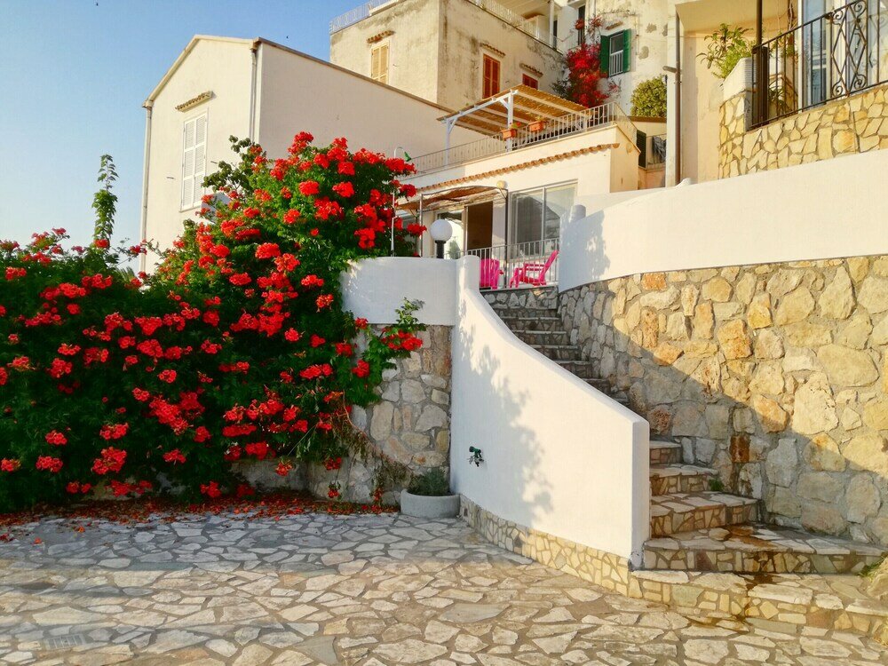 Фото Casa Omero Sperlongaresort